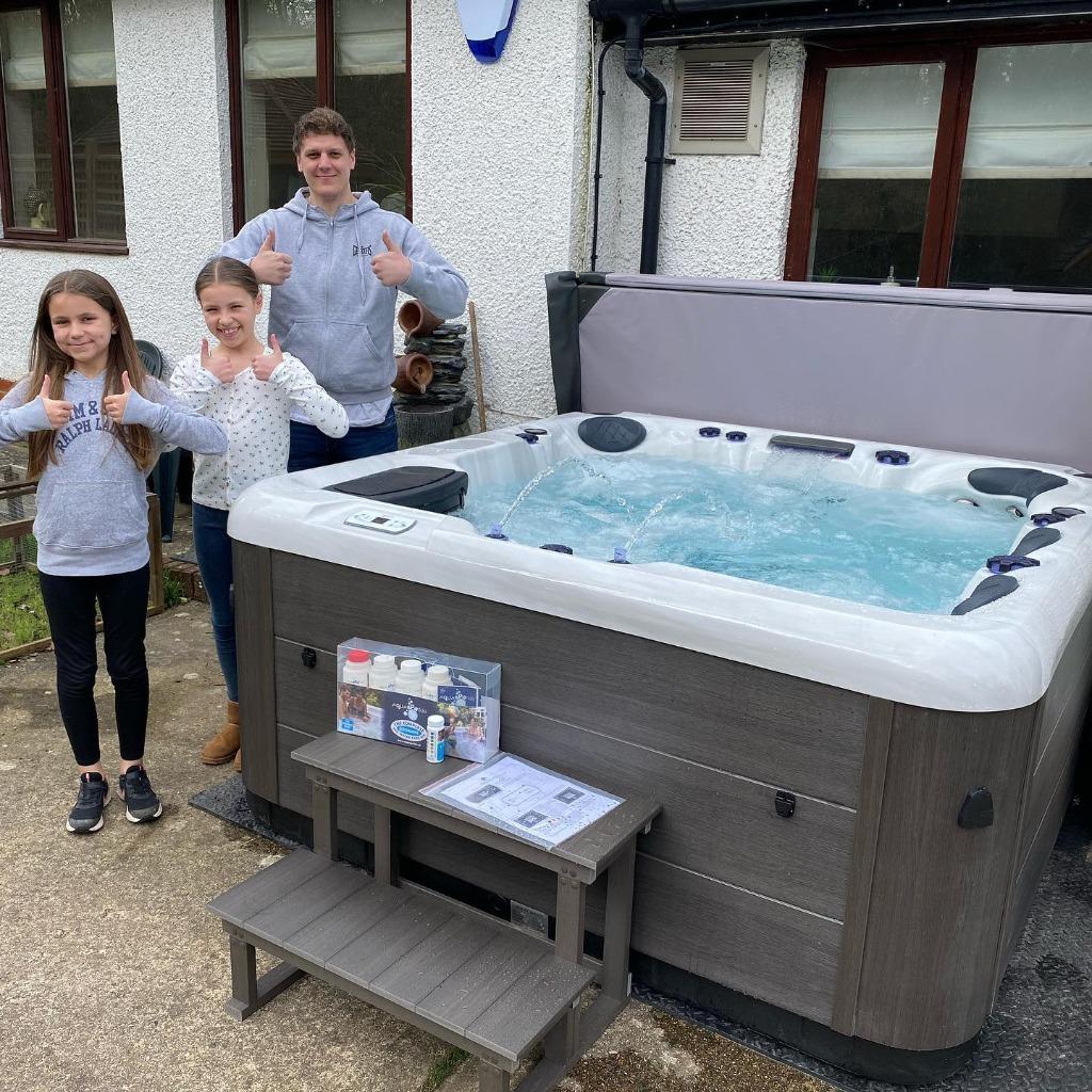 Jacuzzi 3/4/5bien isolé+pompe à chaleur jusqu'à 80 % d'econo, Enlèvement ou Envoi, Neuf