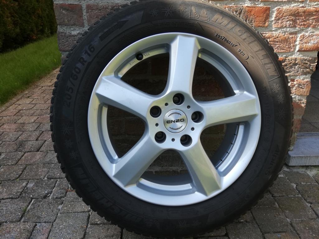 Winterbanden Michelin Alpin 205/60 R16 92H op Alu velg, Auto-onderdelen, Banden en Velgen, Ophalen, Gebruikt, 16 inch, Band(en)