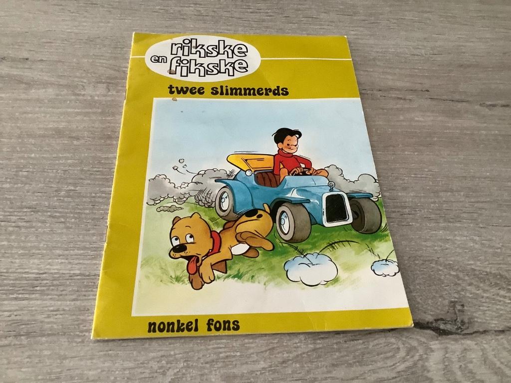 Livre de lecture de Rikske et Fikske : 2 Slimmerds (1986), Garçon ou Fille, Enlèvement ou Envoi, Utilisé, Non-fiction
