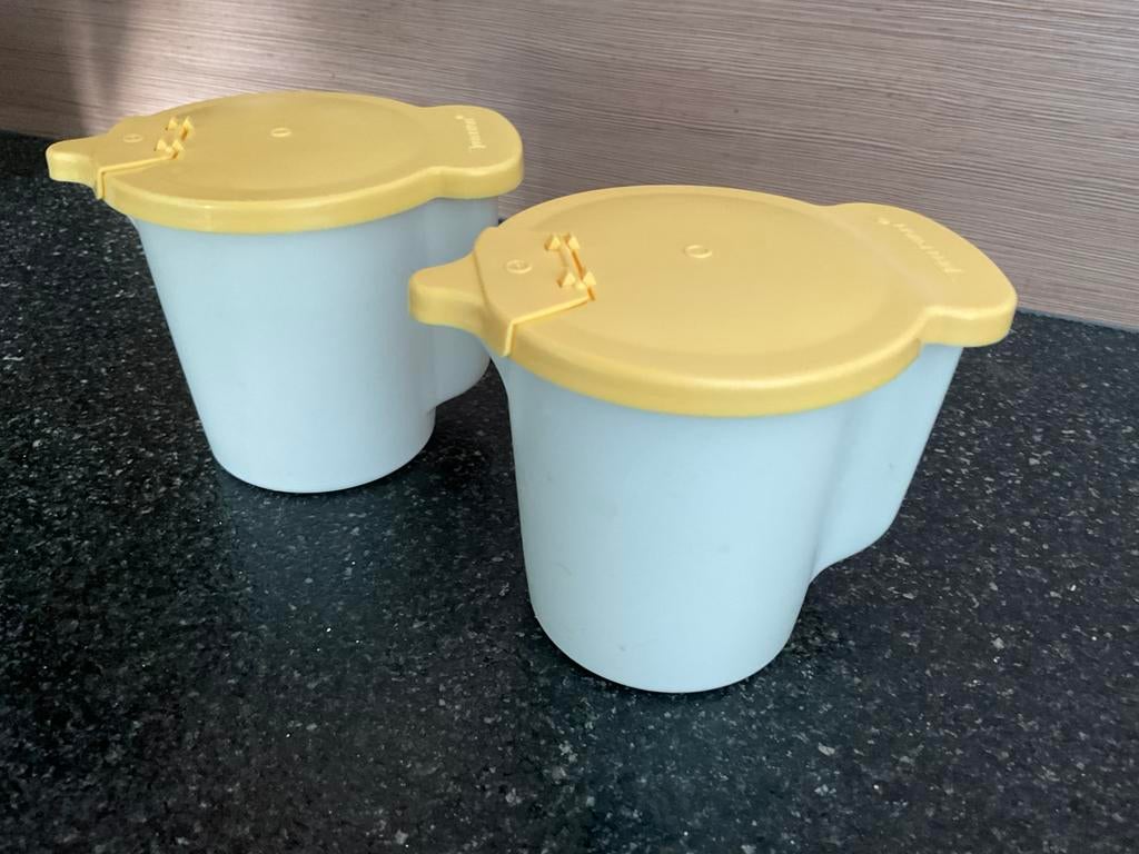 Twee kannetjes met deksel, Tupperware, Huis en Inrichting, Keuken | Tupperware, Ophalen of Verzenden, Zo goed als nieuw
