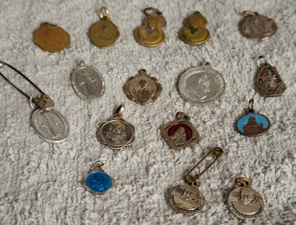 verschillende vintage religieuze medailons, Ophalen of Verzenden