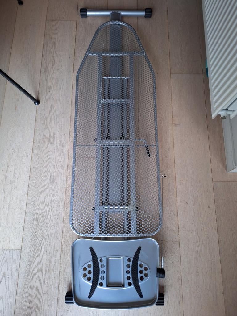 planche à repasser, Enlèvement, Comme neuf