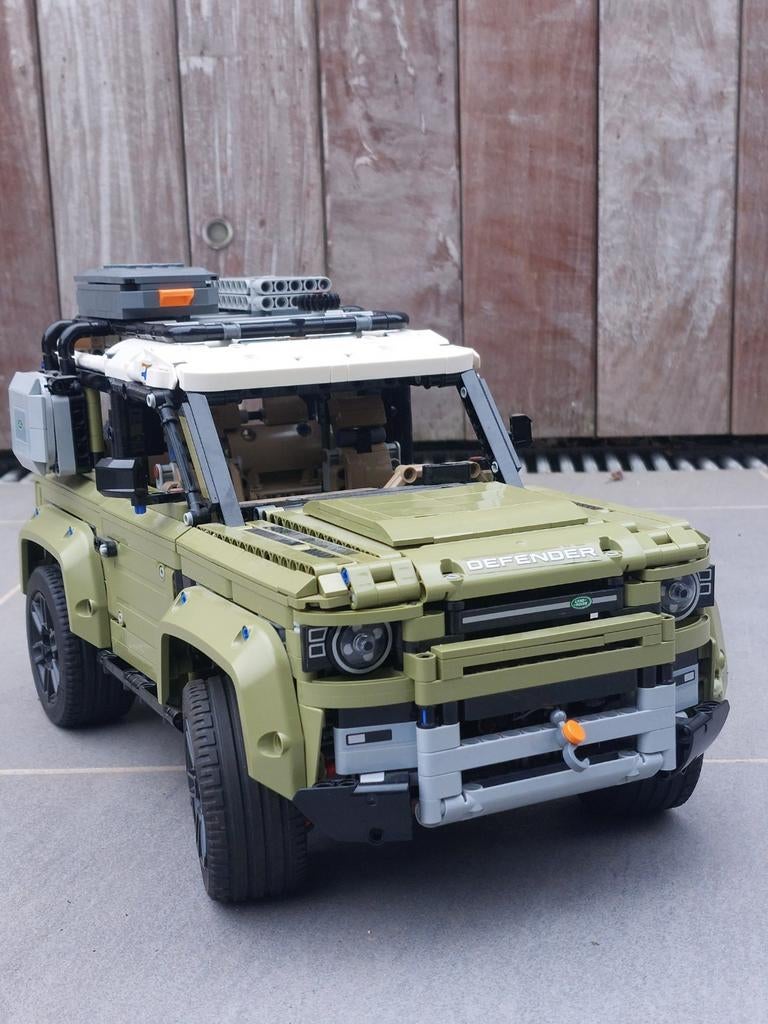 LEGO Technic Land Rover Defender 42110 – compleet + doos + b, Hobby en Vrije tijd, Ophalen of Verzenden