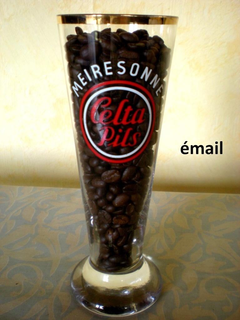 Meiresonne Celta pils  geëmailleerde, Verzamelen, Ophalen of Verzenden, Zo goed als nieuw, Glas of Glazen