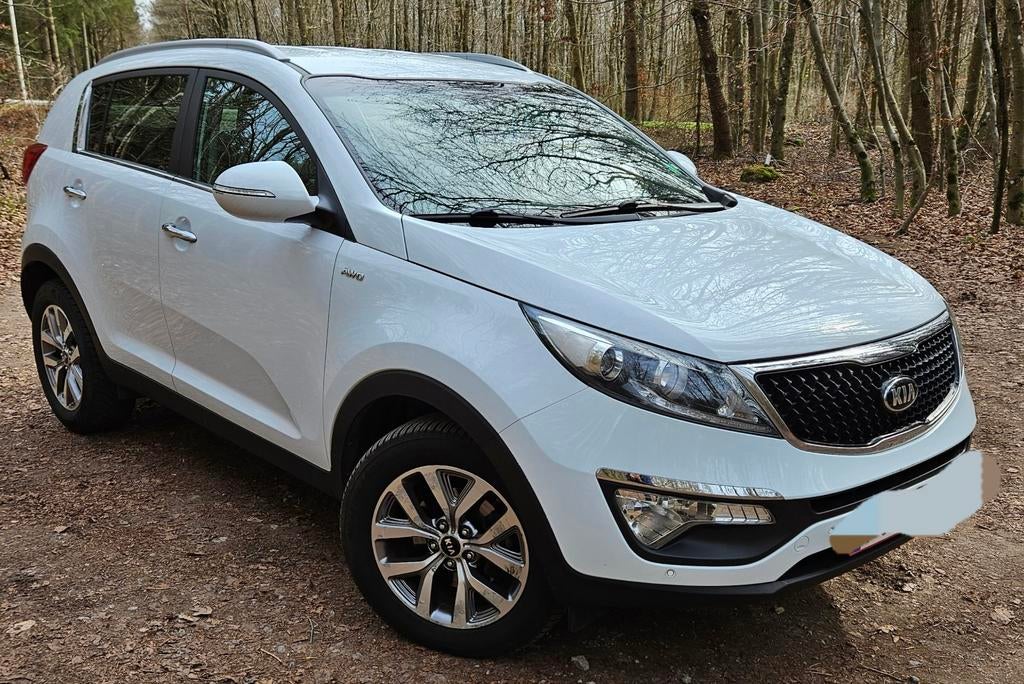Kia  SPORTAGE 2.0 AWD CRDI 136CV, Auto's, Opel, Particulier, Achteruitrijcamera, Cruise Control, Lederen bekleding, Parkeercamera