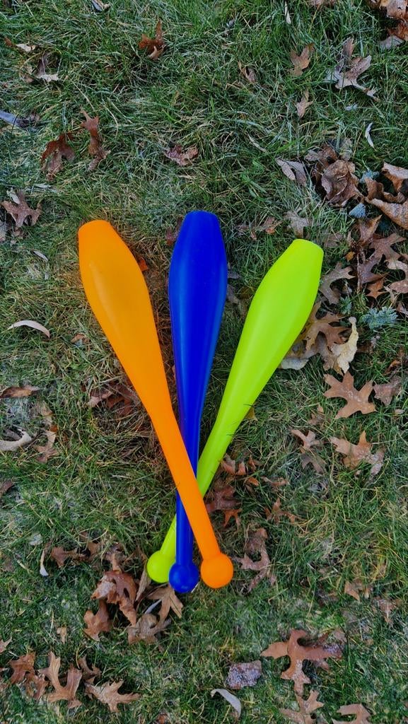 3 jongleerkegels, Ophalen