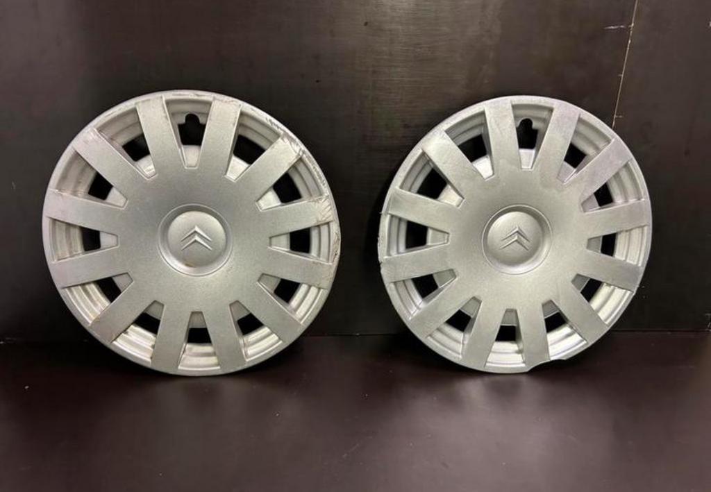 2 wieldoppen Citroën C2, C3 berlingo 15", Auto diversen, Wieldoppen, Gebruikt, Ophalen of Verzenden