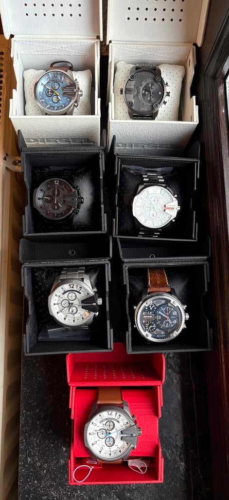 Montre Diesel ️, Handtassen en Accessoires, Horloges | Heren, Ophalen, Zo goed als nieuw