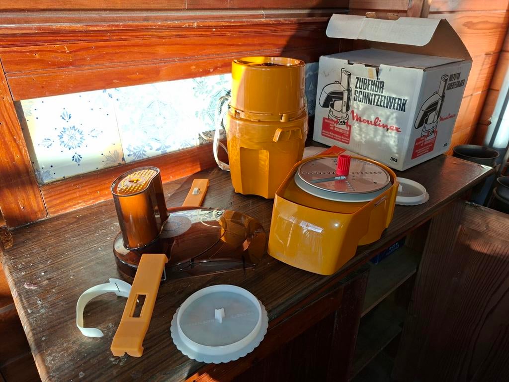 Robot vintage Moulinex, Elektronische apparatuur, Keukenmixers, Ophalen of Verzenden