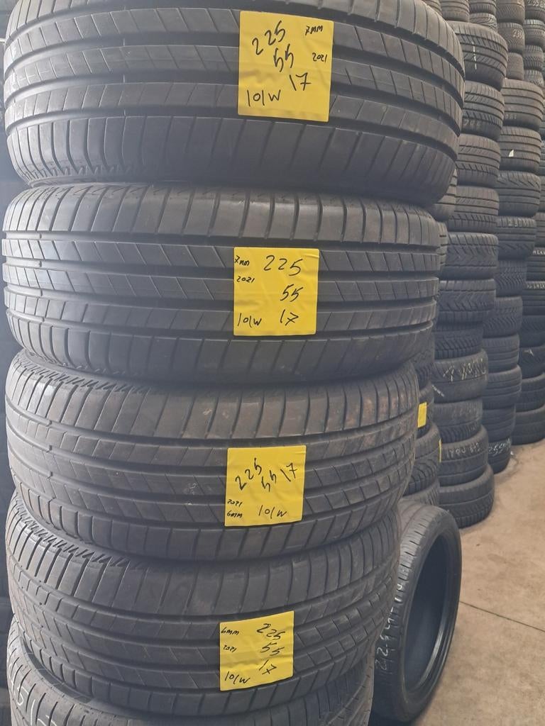 225/55/17 101w 2021  2255517 225/55r17 7mm en 6mm, Ophalen