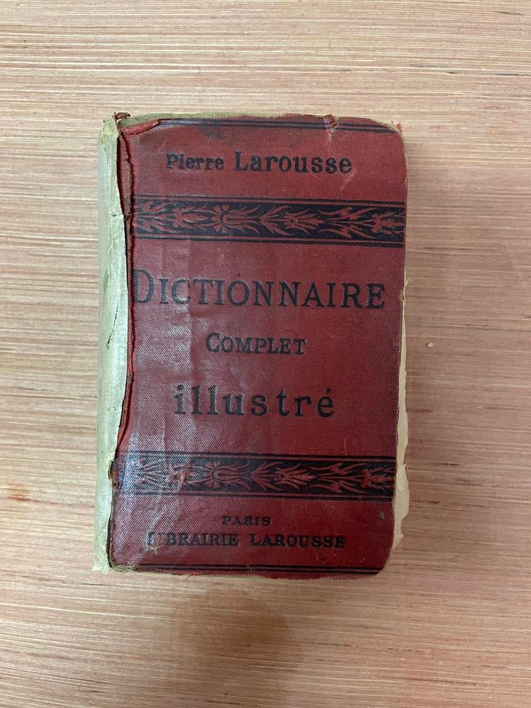 Pierre Larousse Dictionnaire Complet Illustré, Antiek en Kunst, Ophalen