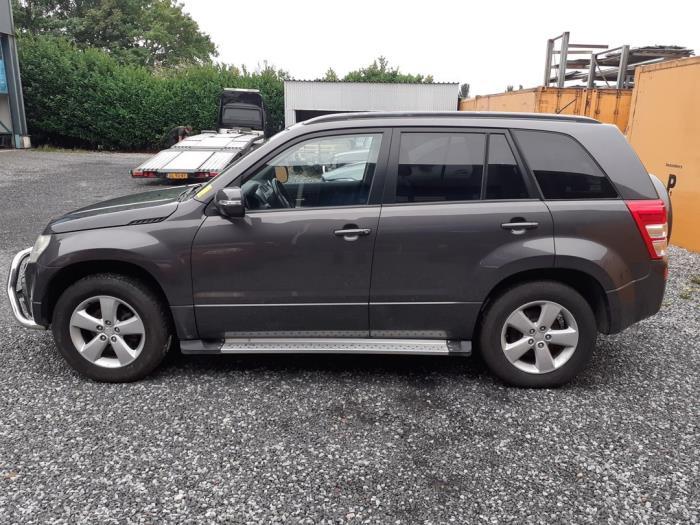 Portière 4portes arrière gauche d'un Suzuki Grand Vitara (, -, 3 mois de garantie, Utilisé, Porte