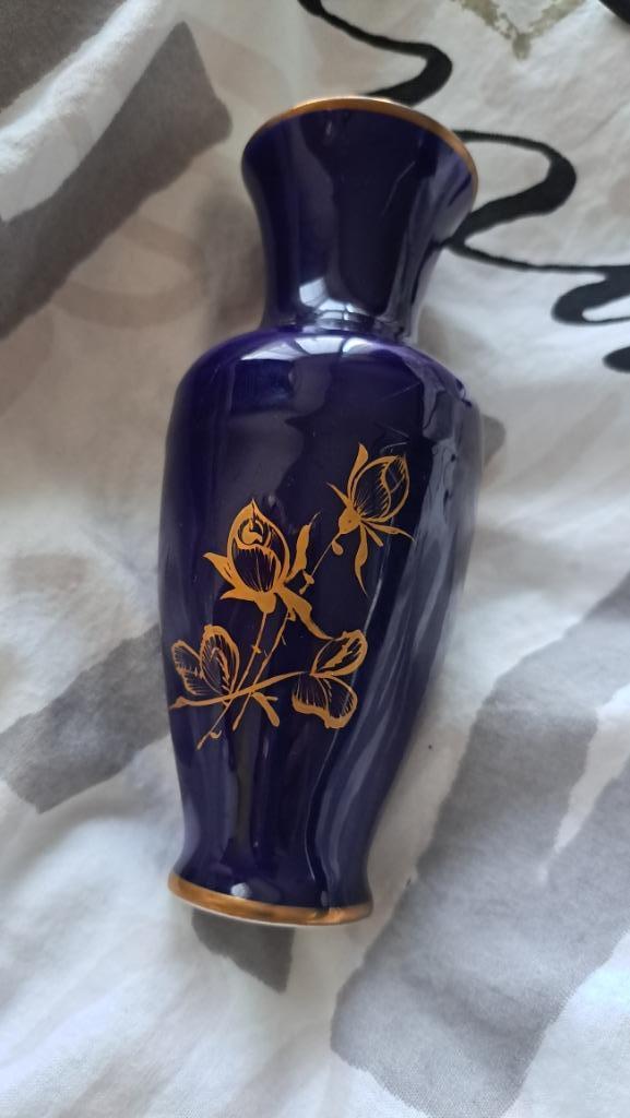 Cobalt Blue Hand Painted Vase By Sussex Bone China, Antiquités & Art, Antiquités | Vases, Enlèvement ou Envoi
