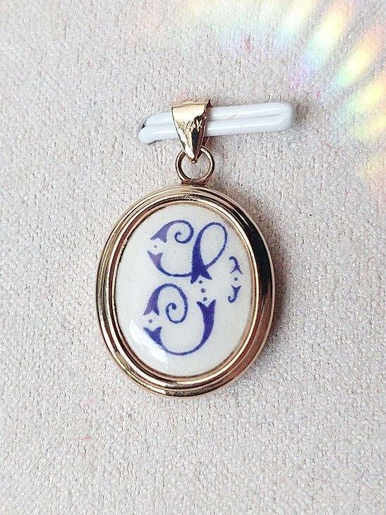 Vintage Hanger 14k Volgoud met Limoges - J, Neuf, Enlèvement ou Envoi, Or, Or