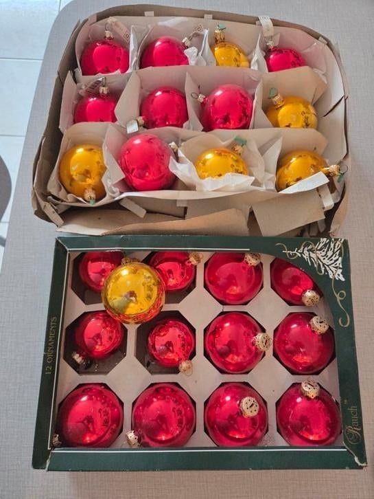 25 vintage 70's glazen kerstballen, Diversen, Ophalen of Verzenden, Gebruikt
