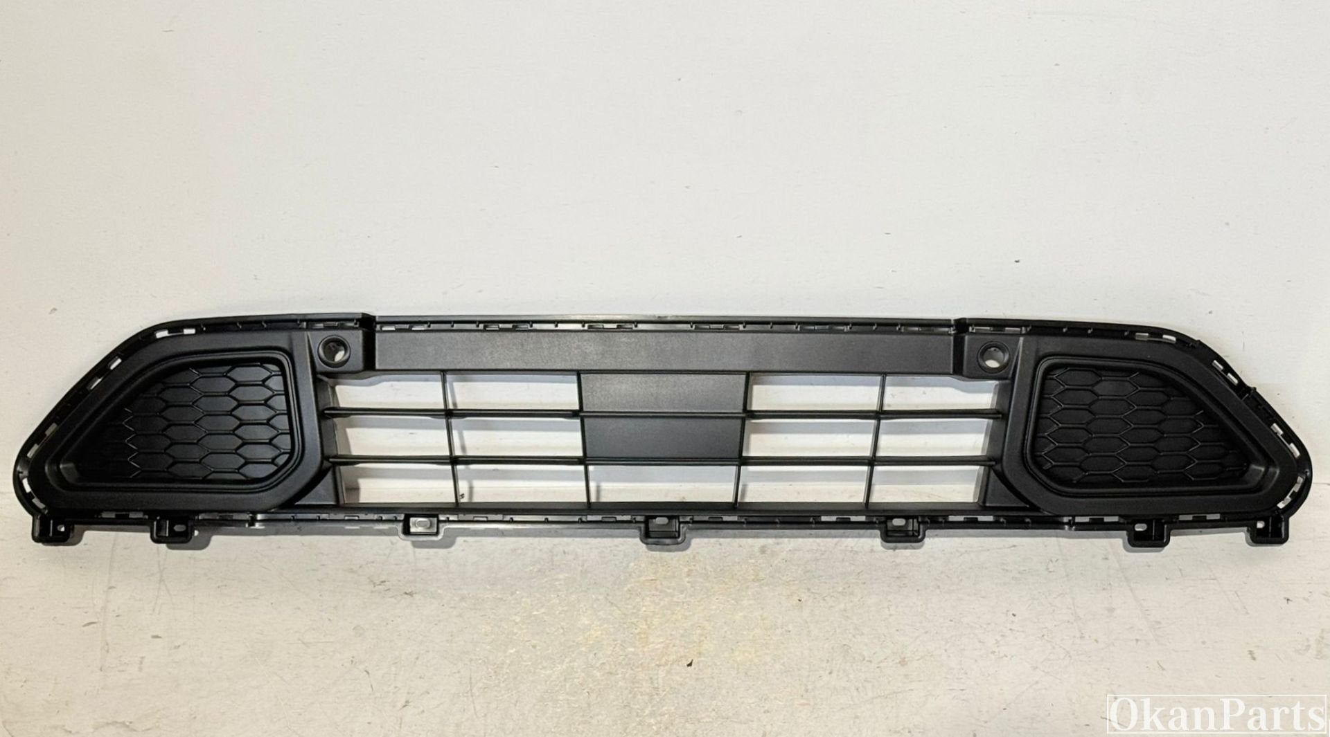 Calandre sport Ford Transit Custom restyl e JK2117K946CA, Info@fabrikant.eu, Fabrikant BV, Fabrikantstraat 1
1000 AA  Amsterdam, NL
