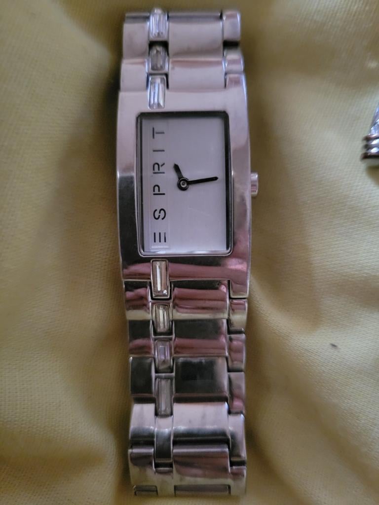 Montre esprit, Handtassen en Accessoires, Horloges | Dames, Ophalen, Esprit