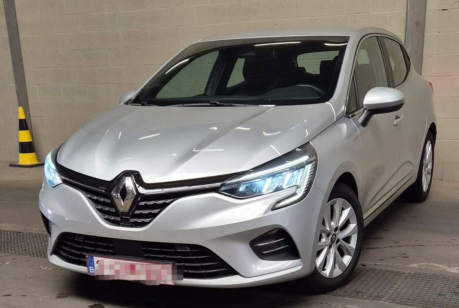 Renault Clio, Autos, Renault, ABS, Caméra de recul, Airbags, Air conditionné, Android Auto, Apple Carplay, Phares Bi-Xénon, Bluetooth
