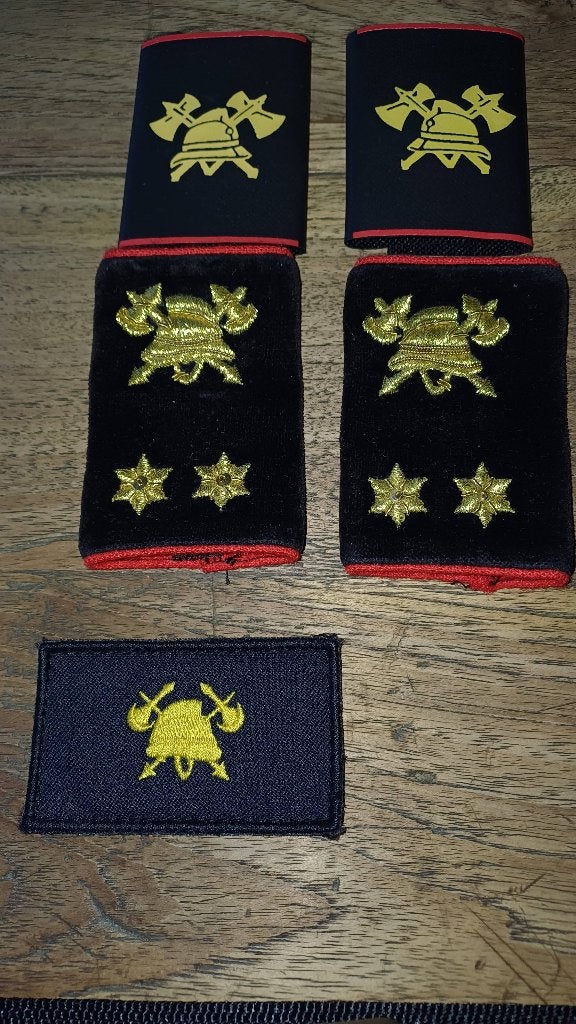 Brandweer schouder stukjes, Ophalen, Overige soorten, Embleem of Badge