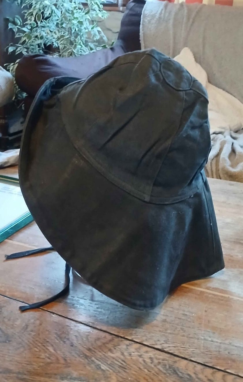 Chapeau suroît et lunettes de vision sous marinier allemand, Enlèvement