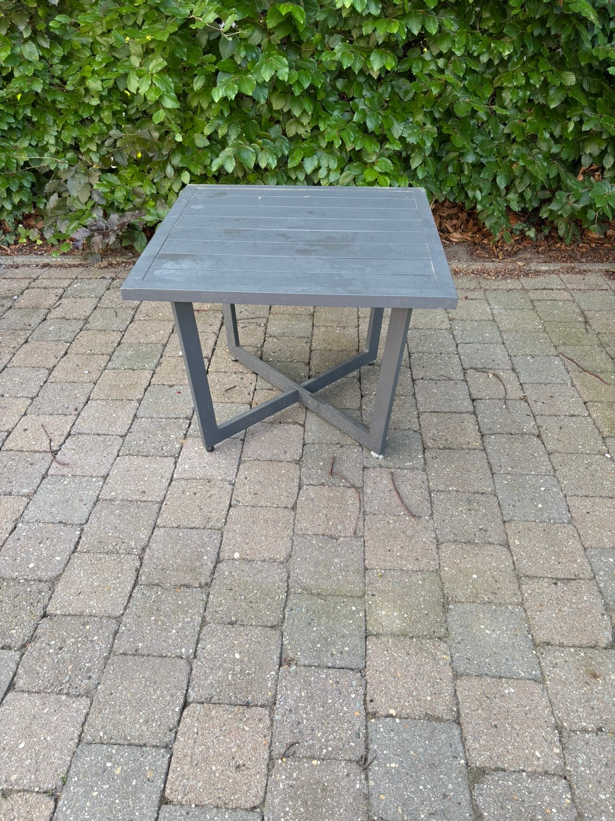 Klein tafeltje, Ophalen, Zo goed als nieuw