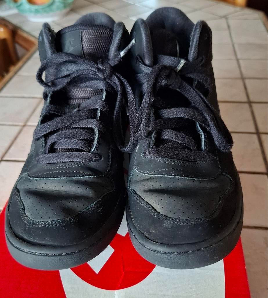 BASKET NIKE, Enlèvement