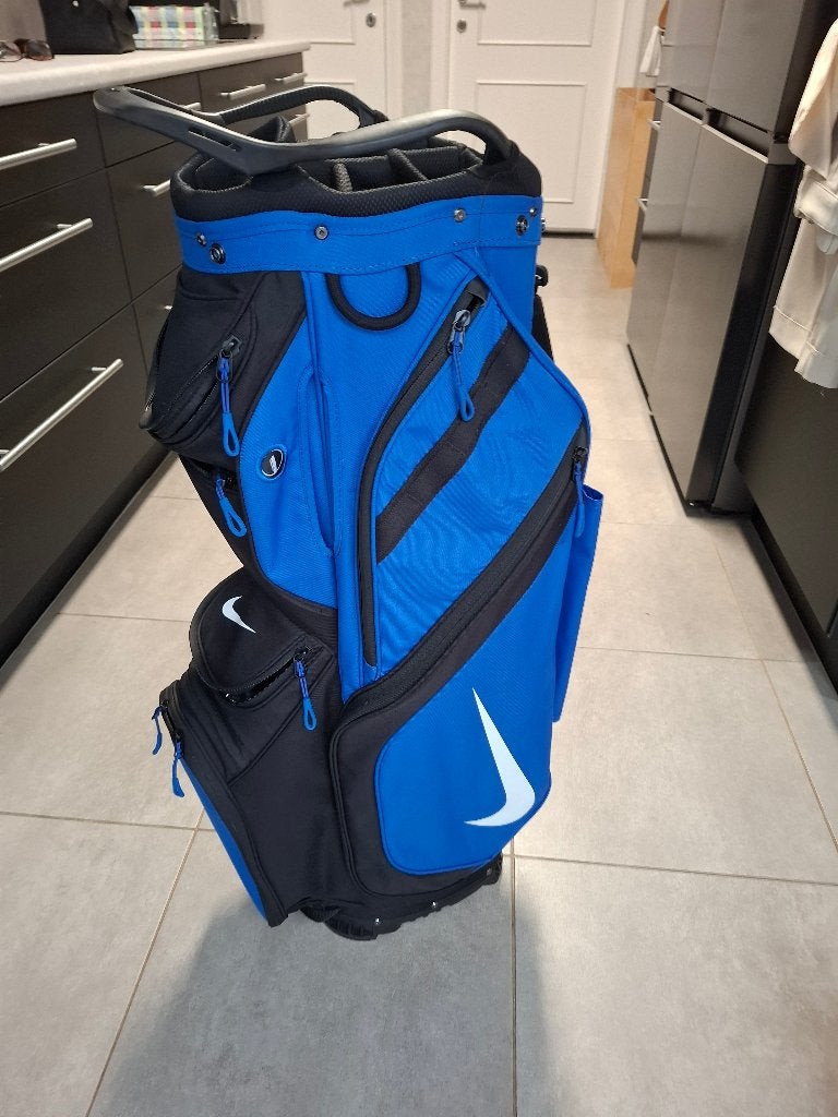 Nieuwe Nike golftas, Sports & Fitness, Enlèvement, Neuf, Sac, Autres marques