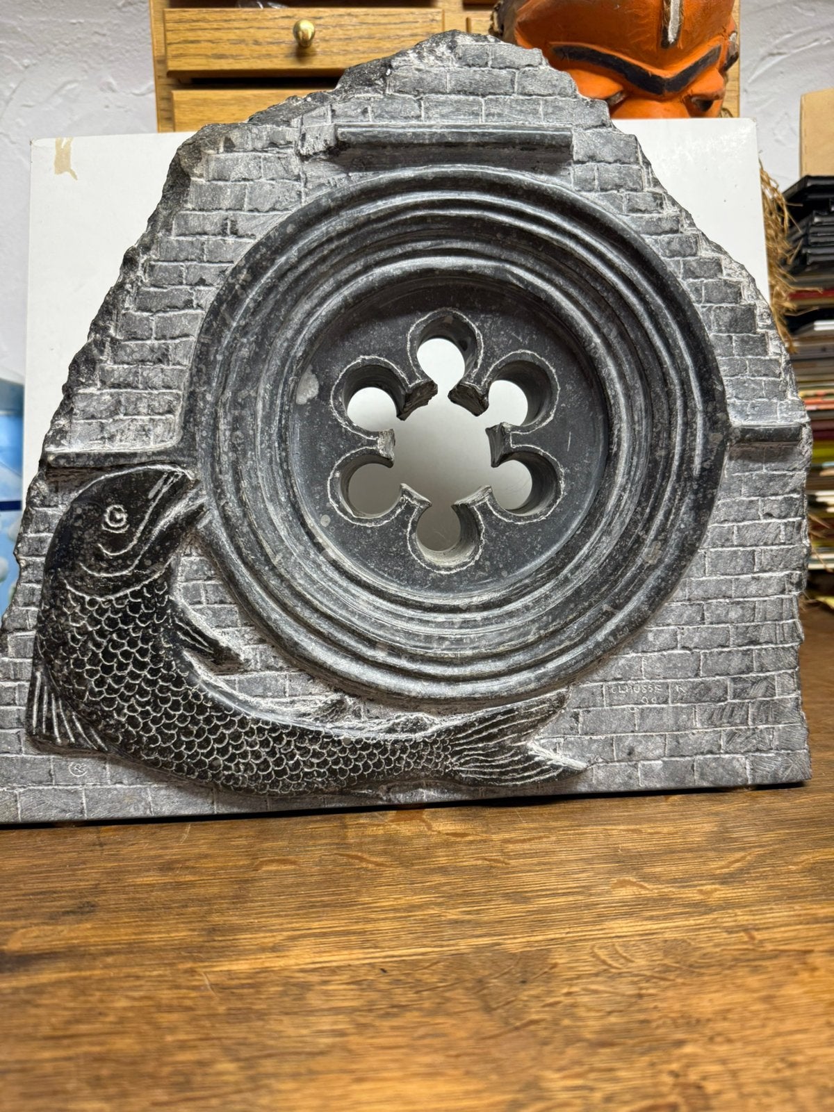 Magnifique sculpture la truite de l abbaye d’Orval  signe, Enlèvement
