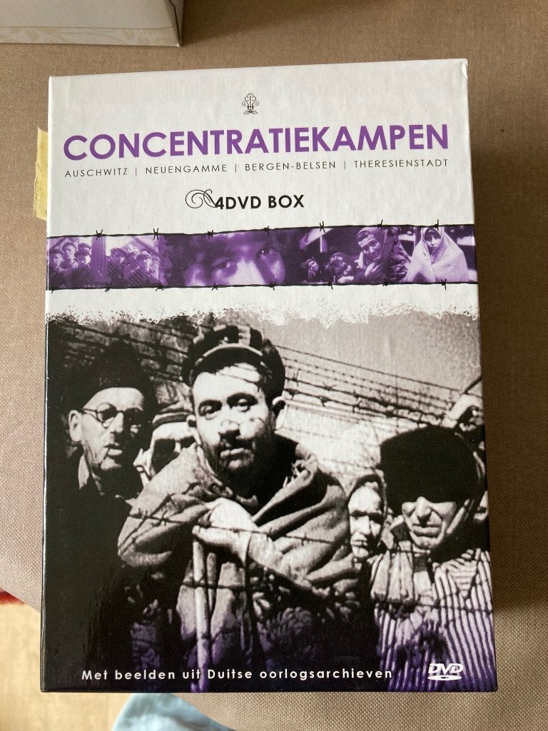 DVD BOX Concentratiekampen, CD & DVD, DVD | Documentaires & Films pédagogiques, Comme neuf, Politique ou Histoire, À partir de 16 ans