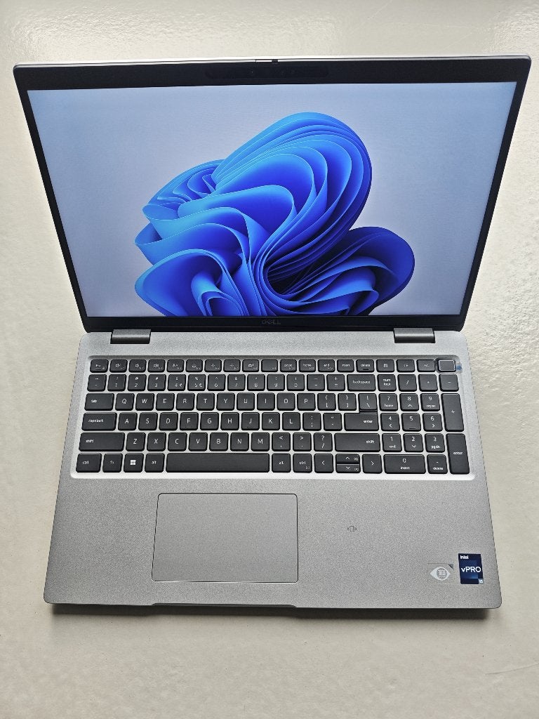Nouveau Dell Latitude 5540 | i5-1345U vPRO | 16Go + 512Go, Neuf, Intel® Core™ i5-1345U (vPRO), Qwerty, 512 GB