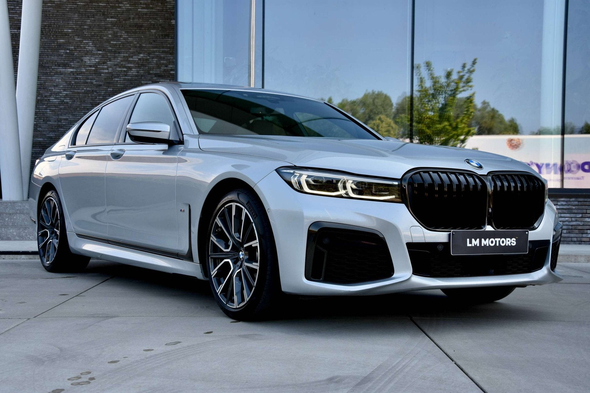 BMW 7 Serie 730 dAs X-Drive - M-Pack - Softclose - HUD, Autos, BMW, Argent ou Gris, Achat, 4x4, 6 cylindres