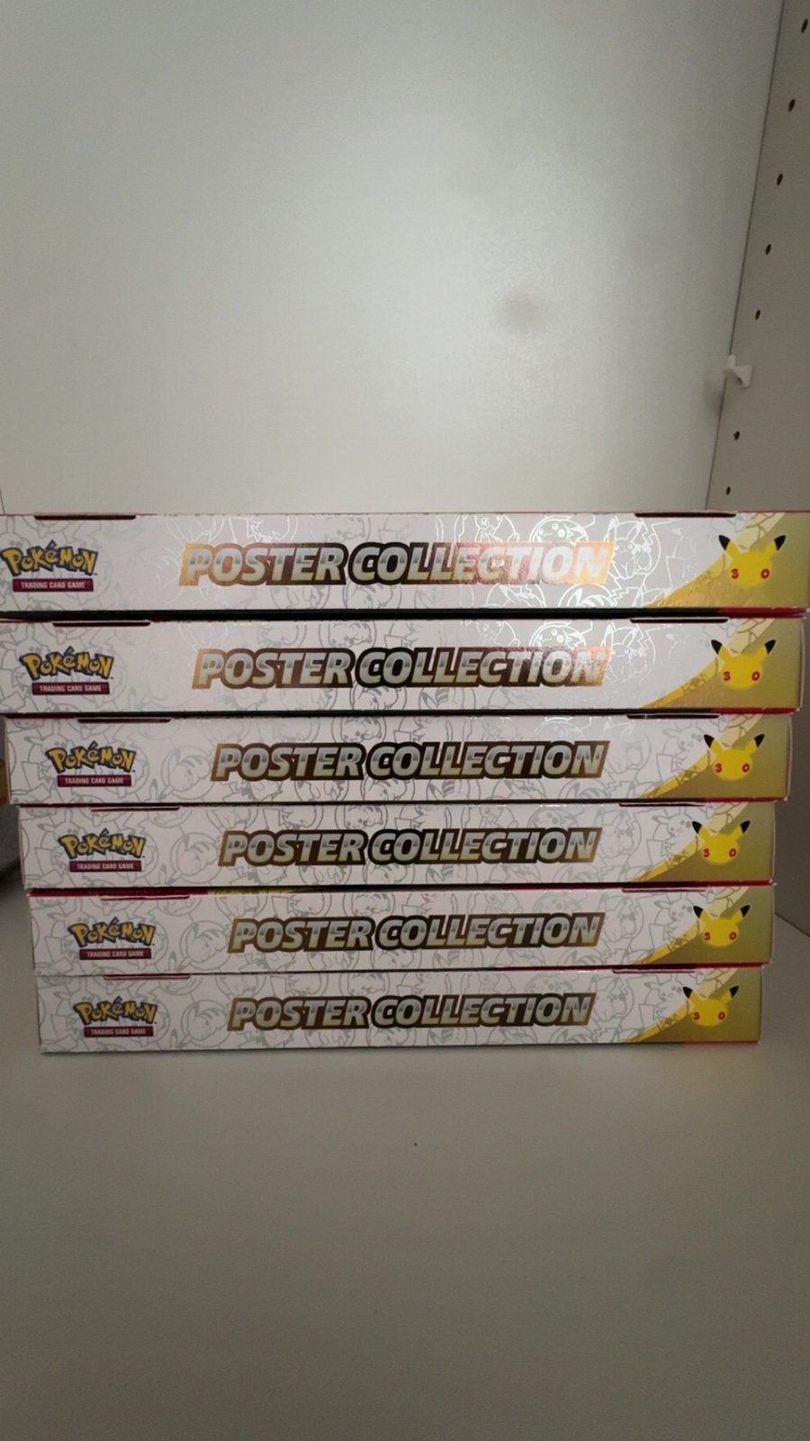 Collection poster ( 30ème anniversaire pokemon ), Ophalen, Nieuw, Boosterbox