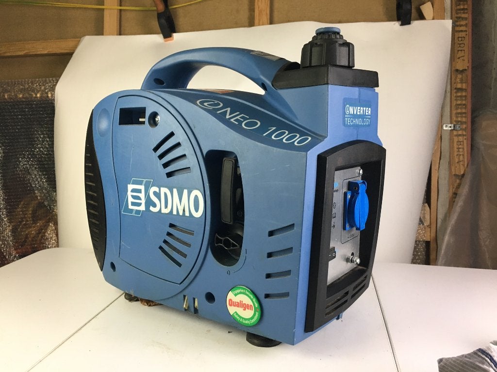 1000 watt  Generator, Doe-het-zelf en Bouw, Ophalen, Zo goed als nieuw, 5 tot 10 kVA, Benzine