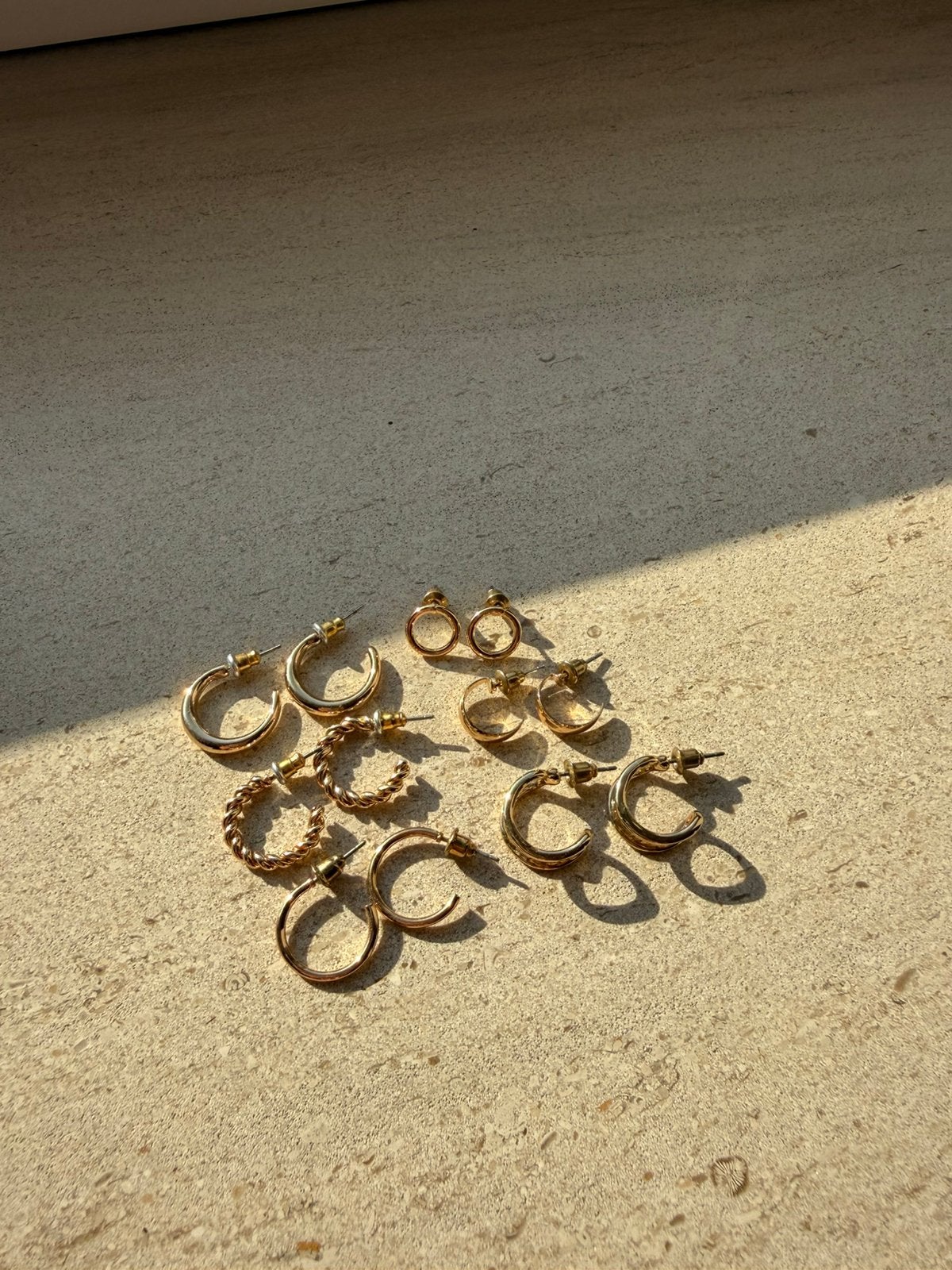 Oorbellen, Handtassen en Accessoires, Oorbellen, Ophalen, Zo goed als nieuw, Goud, Goud