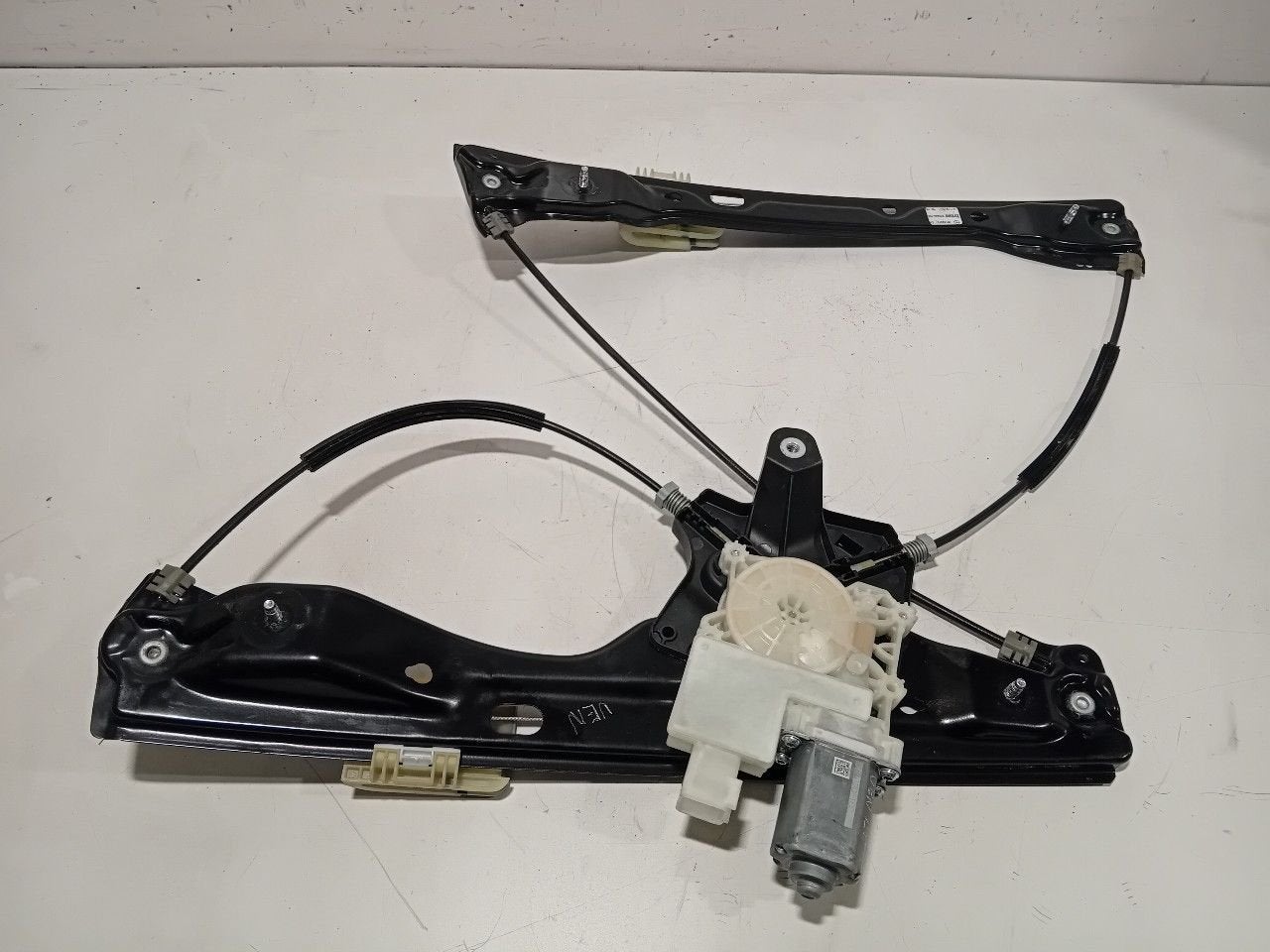 Raammechaniek elektrisch links voor Opel Astra, Onderdelen@venauto.nl, Van der Ven Autorecycling B.V., Gebruikt, Ettenseweg 76, 4706 PB Roosendaal, The Netherlands