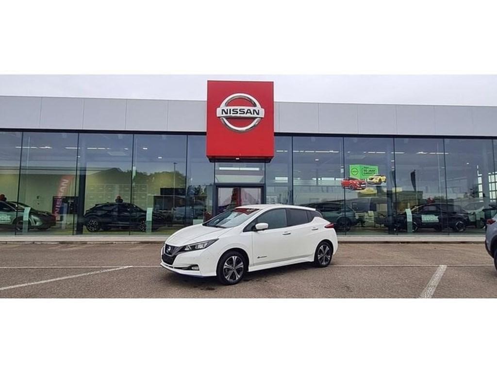 Nissan Leaf Tekna 63 kw, Auto's, Automaat, Zwart, 216 pk, Wit