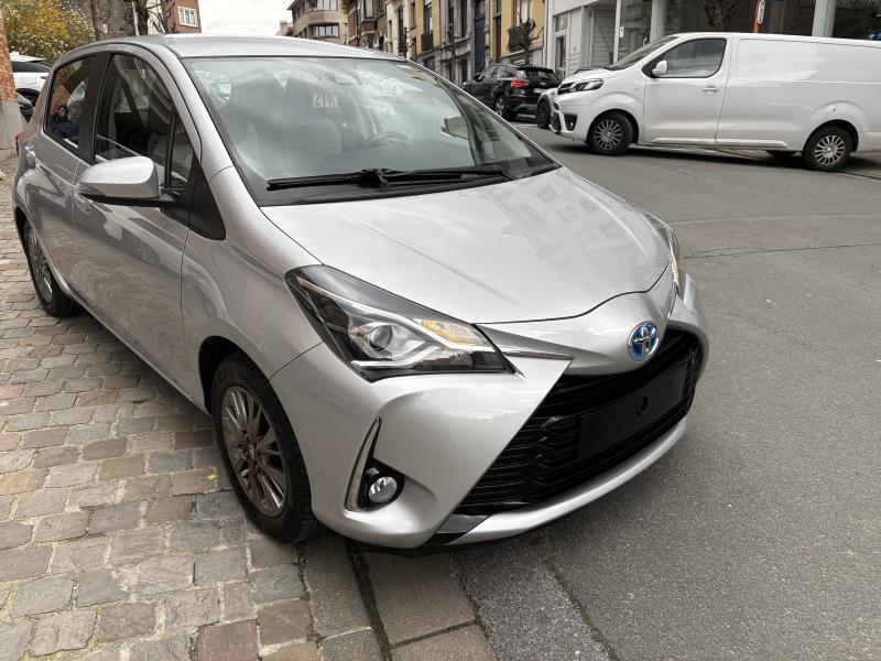 Toyota Yaris IV Comfort, Argent ou Gris, Achat, Euro 6, 73 ch