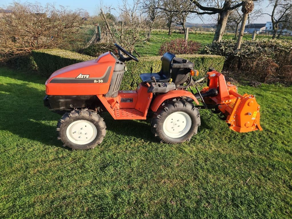 Micro tracteur kubota avec fraise servi 2x