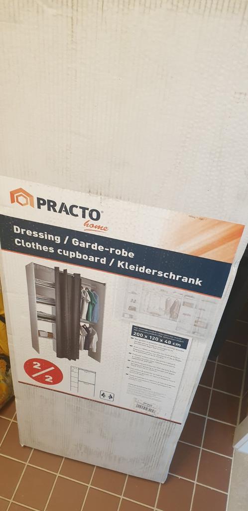 Dressing kast (nieuwe), Ophalen