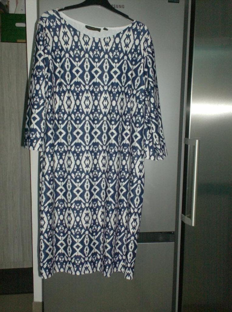 mooie jurk maat 48 /50  oksels 62 cm, Blauw, Maat 46/48 (XL) of groter, Ophalen of Verzenden, Zo goed als nieuw