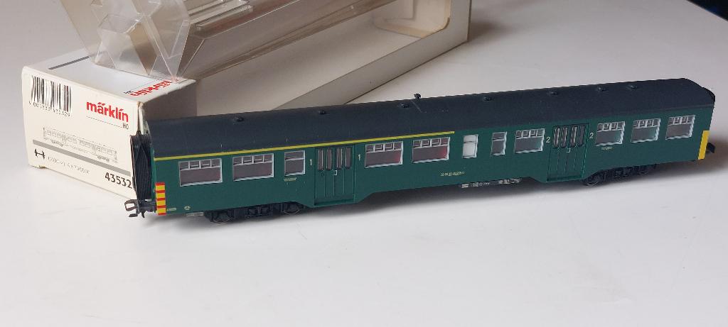 SNCB/NMBS MARKLIN VOITURE M2 VERTE*HO*DC N45532, Hobby & Loisirs créatifs, Analogique, Courant alternatif, Comme neuf, Set de Trains