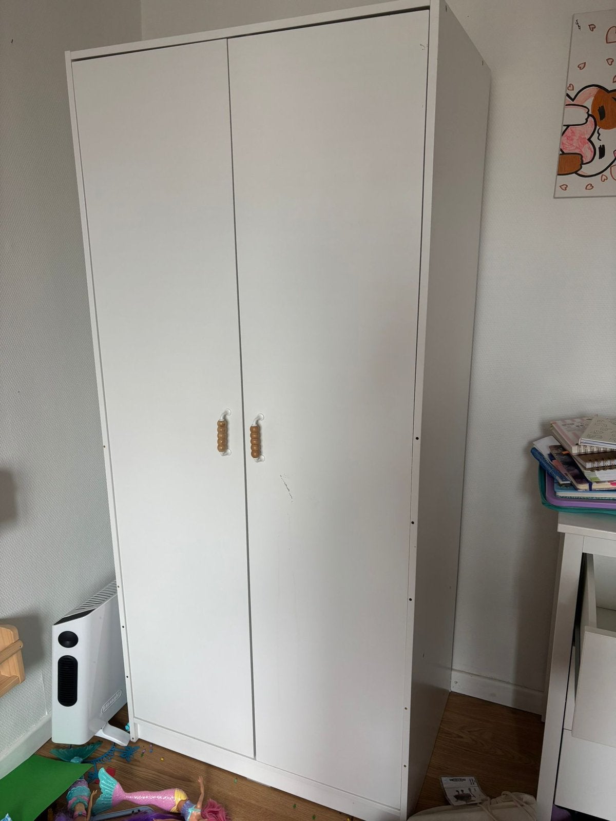 Witte kinderkleerkast met houten handvatten, Ophalen, Zo goed als nieuw