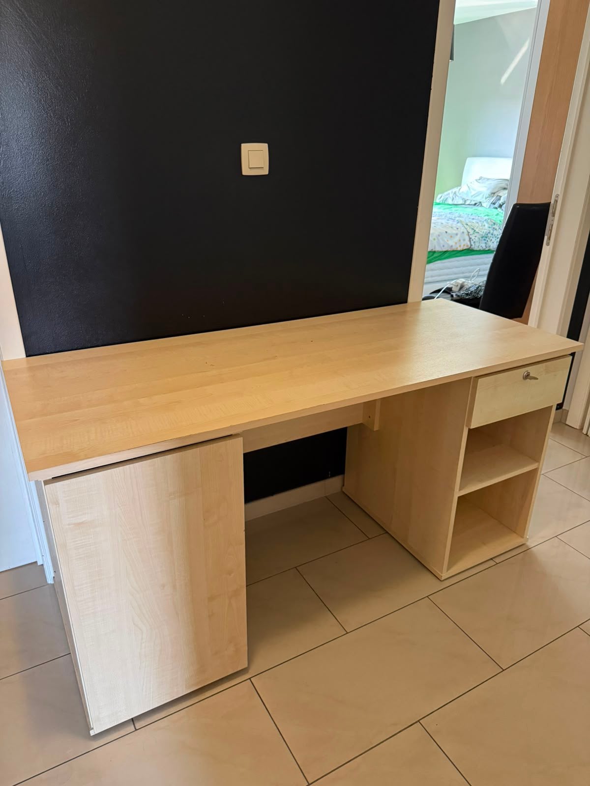 Bureautafel met lades en slot - €30, Ophalen, Met lades, Zo goed als nieuw