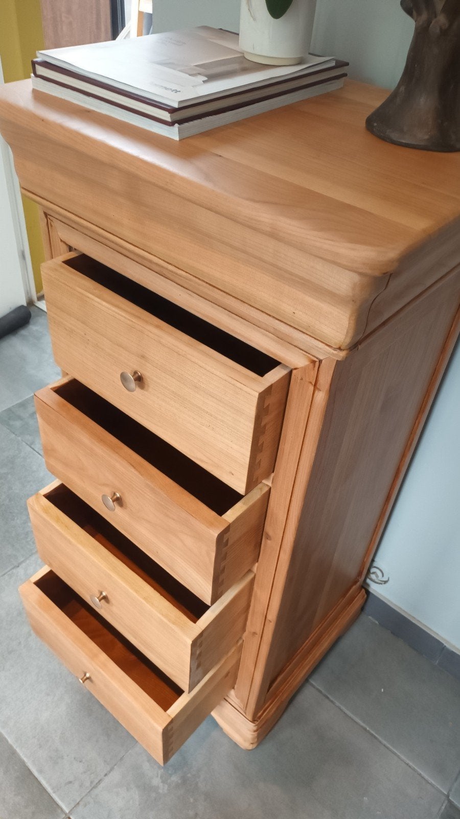 Chiffonnier style Louis-Philippe en bois massif rénové ., Huis en Inrichting, Kasten | Ladekasten, Ophalen of Verzenden