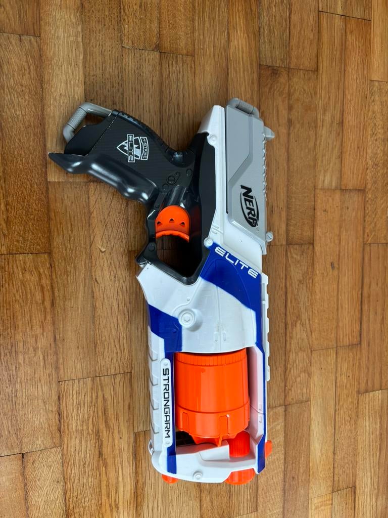 Nerf geweren 6 stuks, Kinderen en Baby's, Ophalen, Zo goed als nieuw