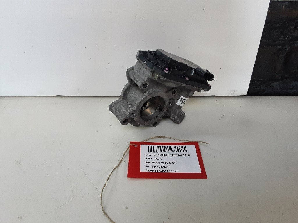 GASKLEPHUIS Dacia Sandero II (01-2012/12-2018) (161206038R), Auto-onderdelen, Motor en Toebehoren, Dacia, Gebruikt, Mevr. I. Hauben