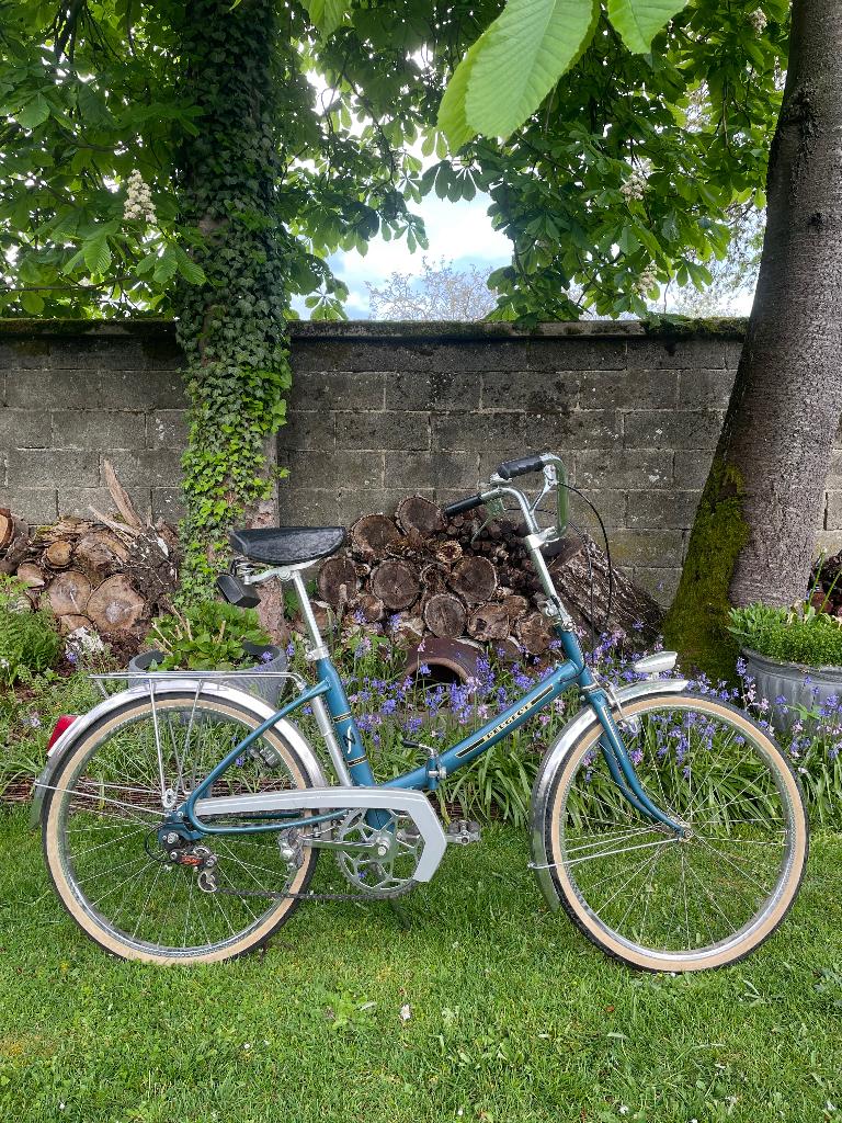 Vintage peugeot plooifiets , jaren 70 nooit gebruikt, Fietsen en Brommers, Fietsen | Vouwfietsen, Ophalen, Zo goed als nieuw