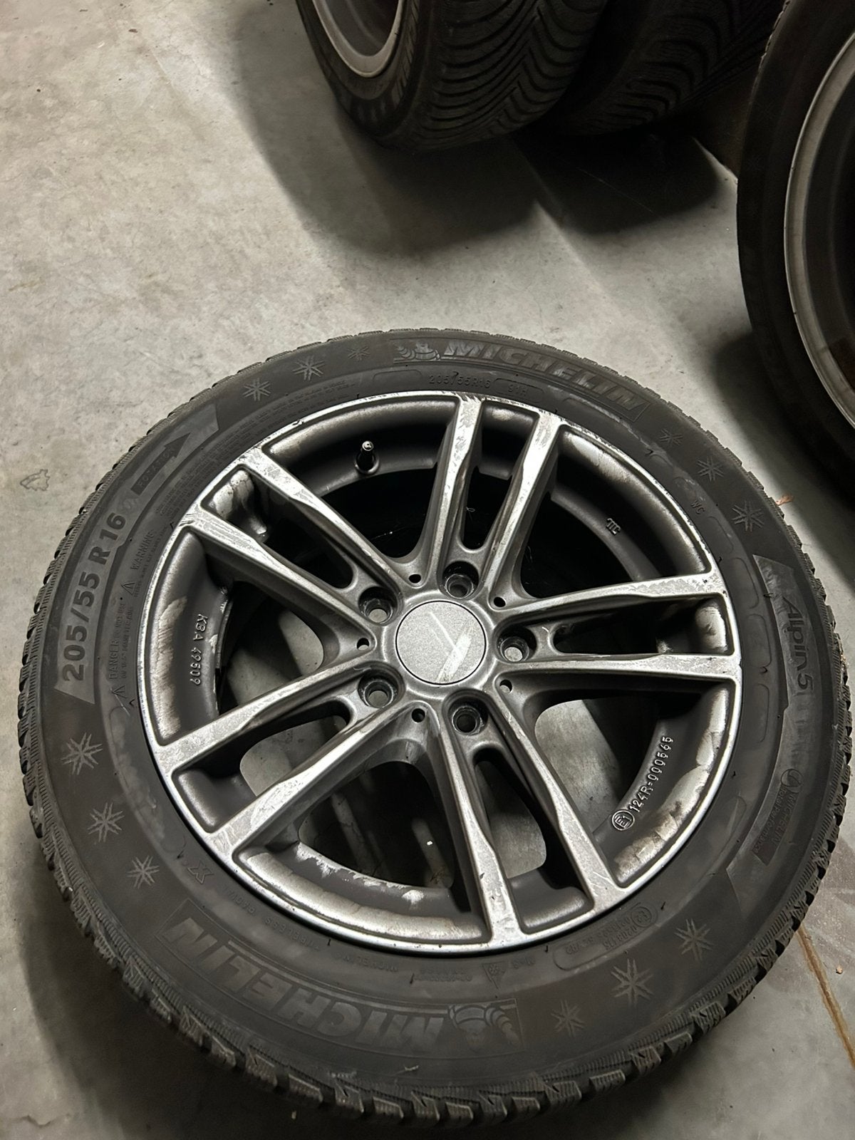 4 jantes + pneu hivers 205/55 R16, Enlèvement, Jante(s), Autre