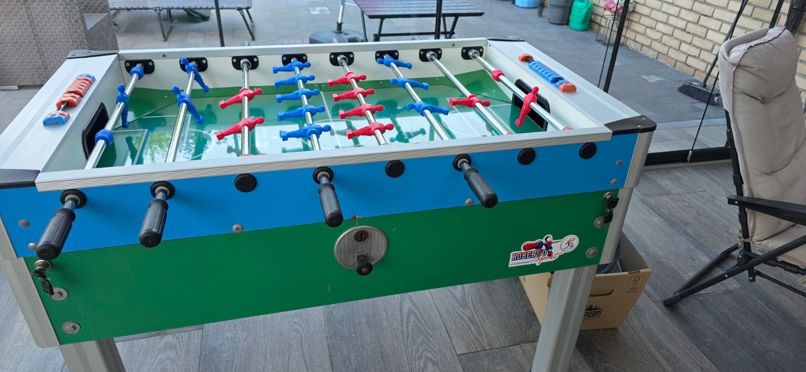 Originele Tafelvoetbal, Enlèvement ou Envoi