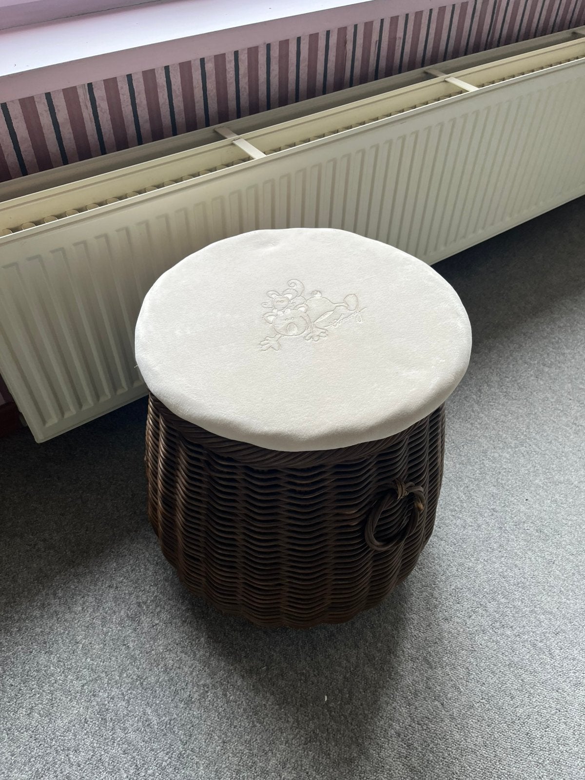 Rieten opbergmand, Huis en Inrichting, Ophalen, Gebruikt, Met deksel, Mand